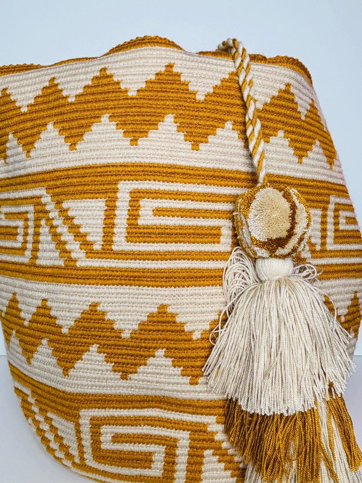 Biondo Miele Wayuu Beige and Orange bag
