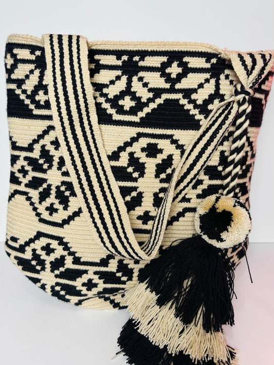 Biondo Miele Wayuu  Black and Beige bag
